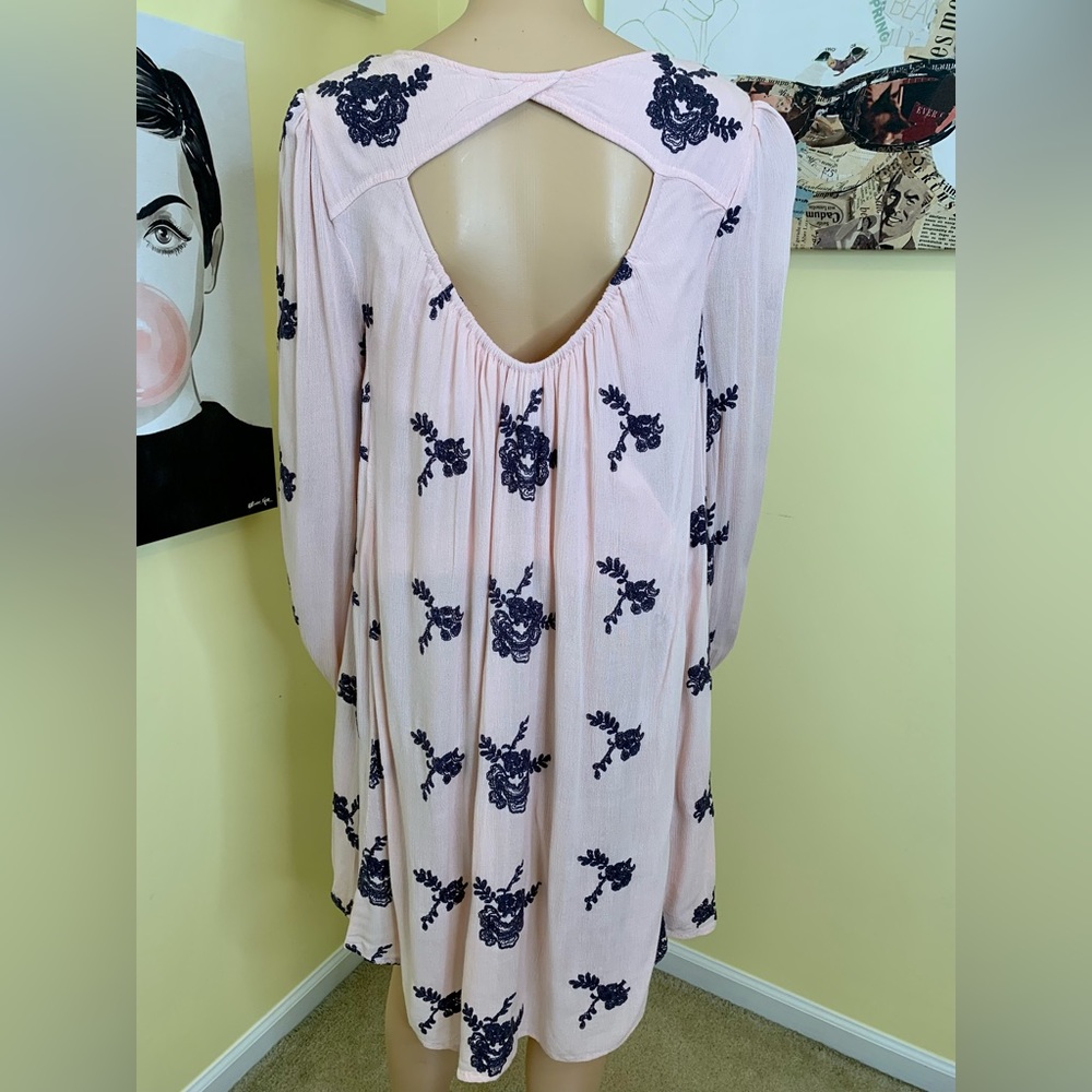 💫HP‼️💫 FREE PEOPLE “Emma” Embroidered Swing Dress in Blush Pink, Size Large - Picture 7 of 15